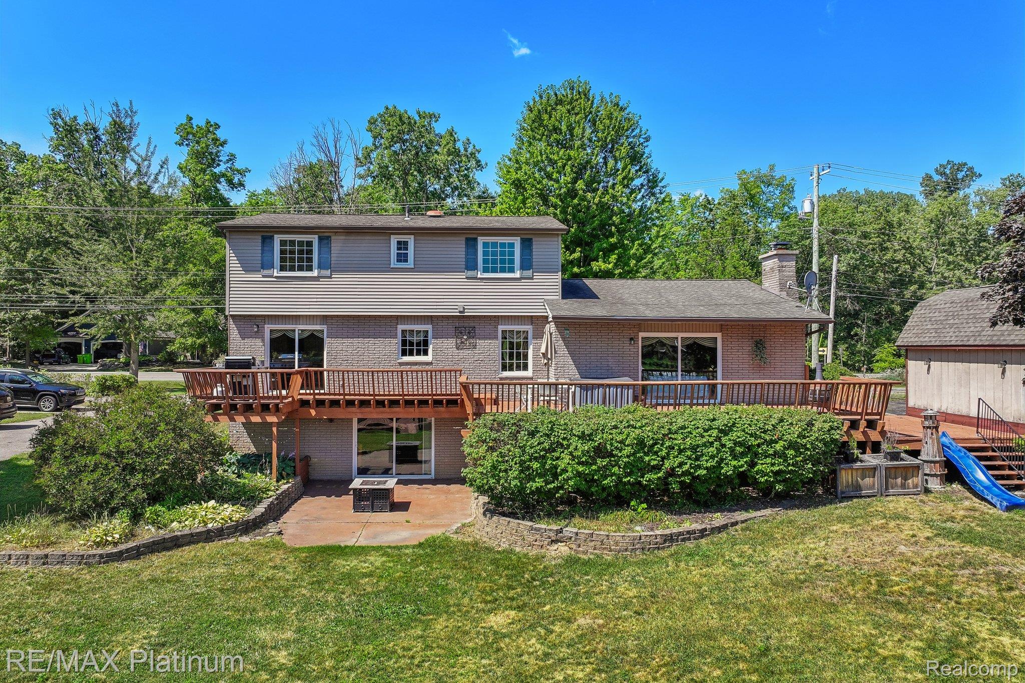 881 Bogie Lake Road