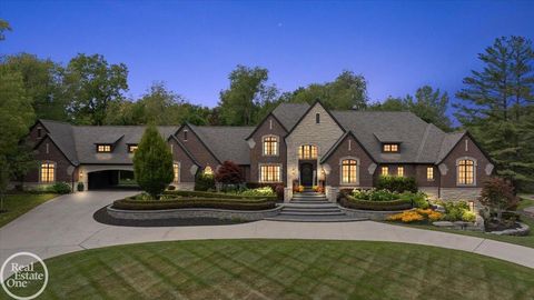 Photo of 67773 Quail Ridge Drive, Washington Township, MI 48095 (MLS # 58050188084)