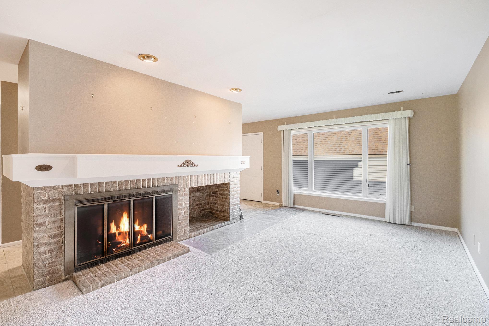 6300 Laurentian Court