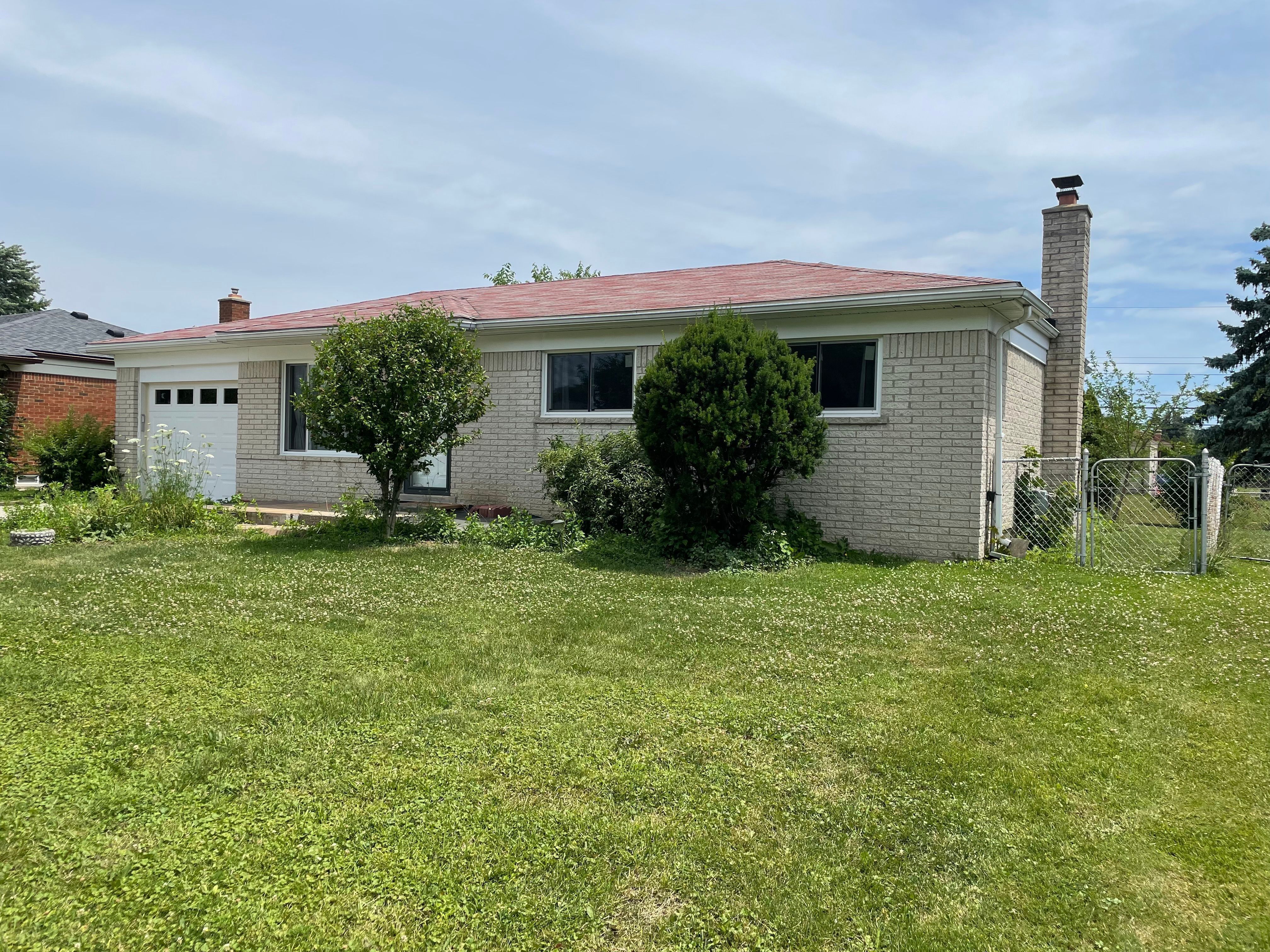32604 WEXFORD Drive