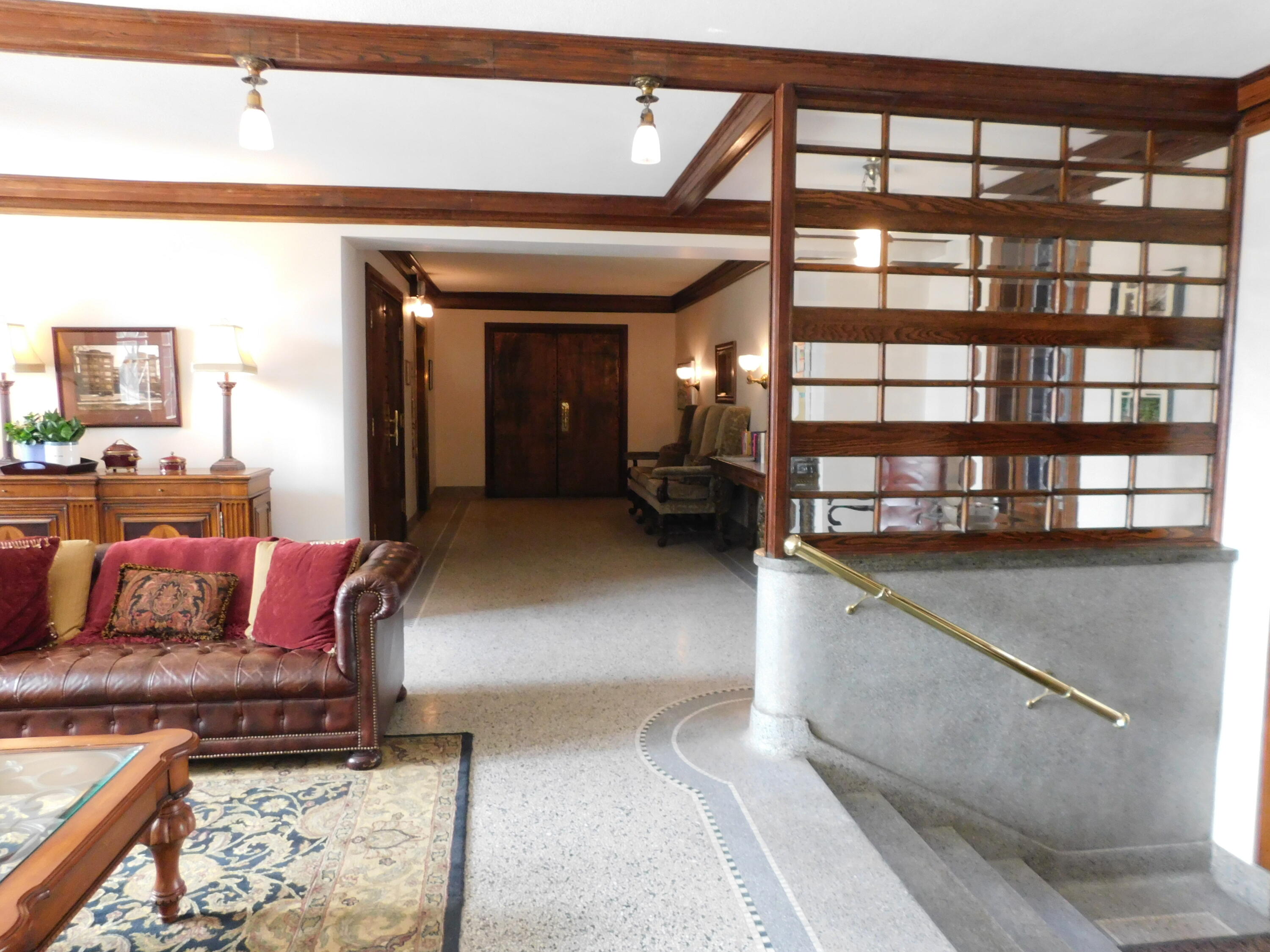 471 W South Street 38