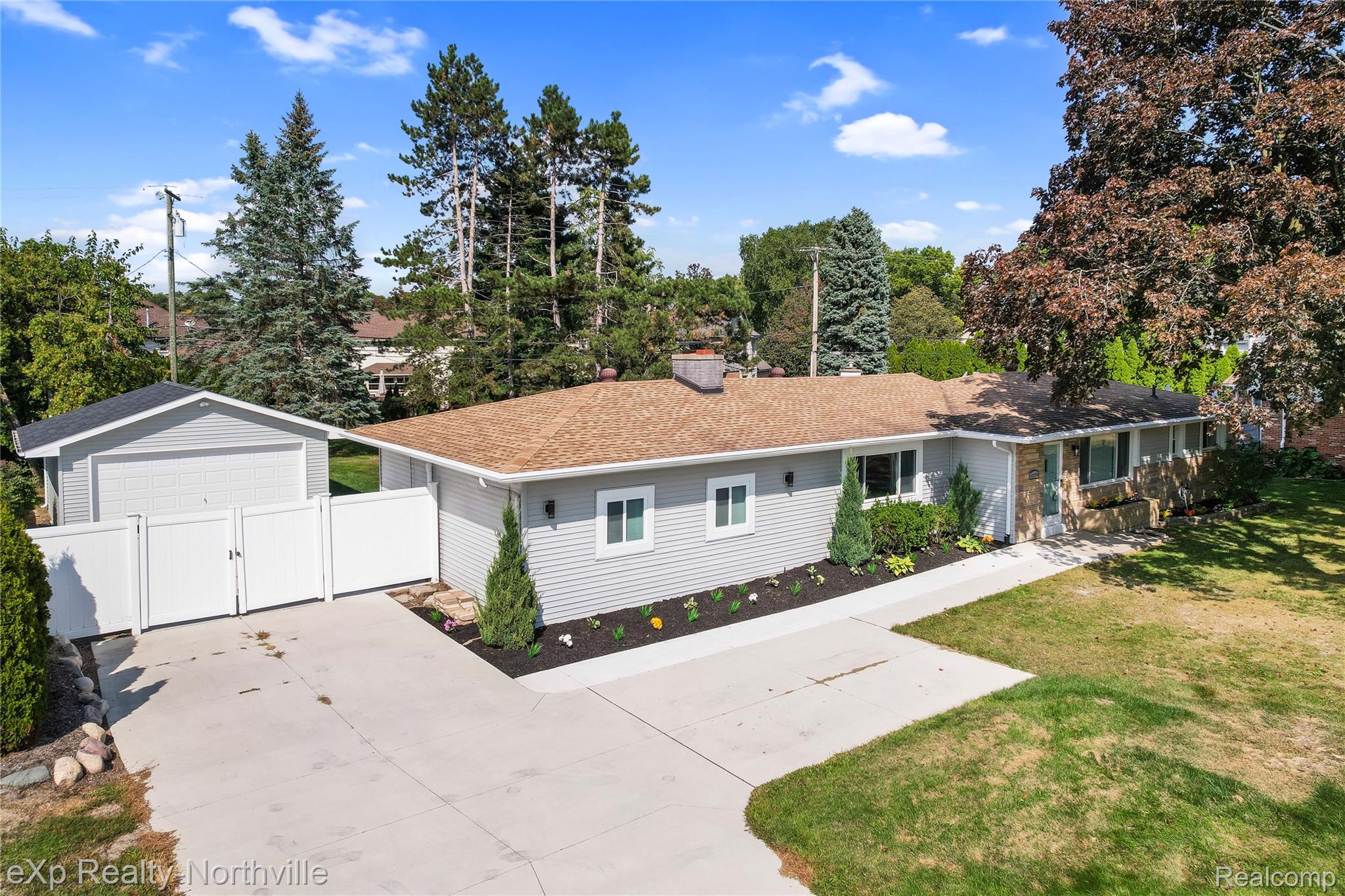 42030 Schoolcraft Road