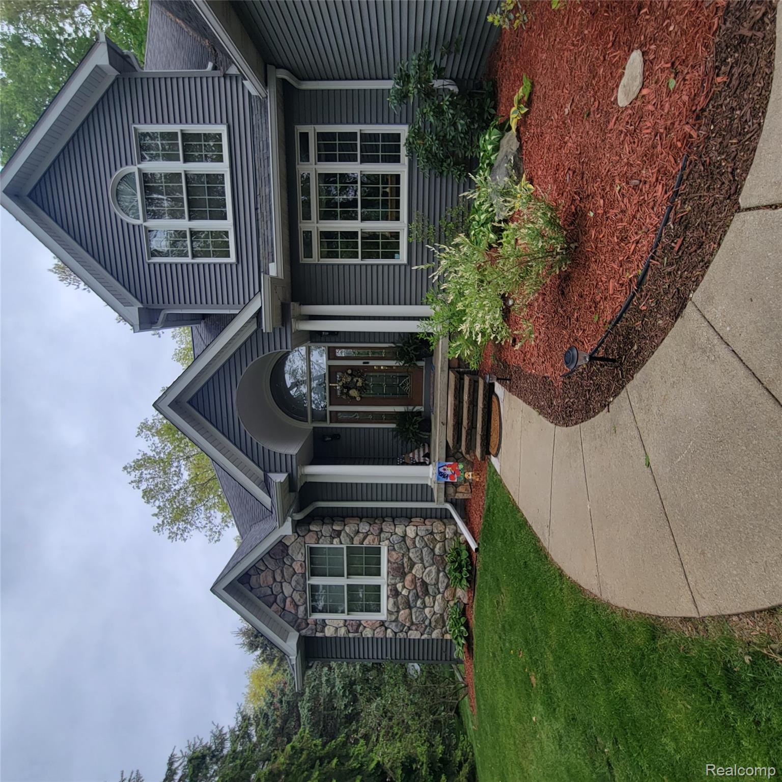 3217 AUTUMN VIEW Lane