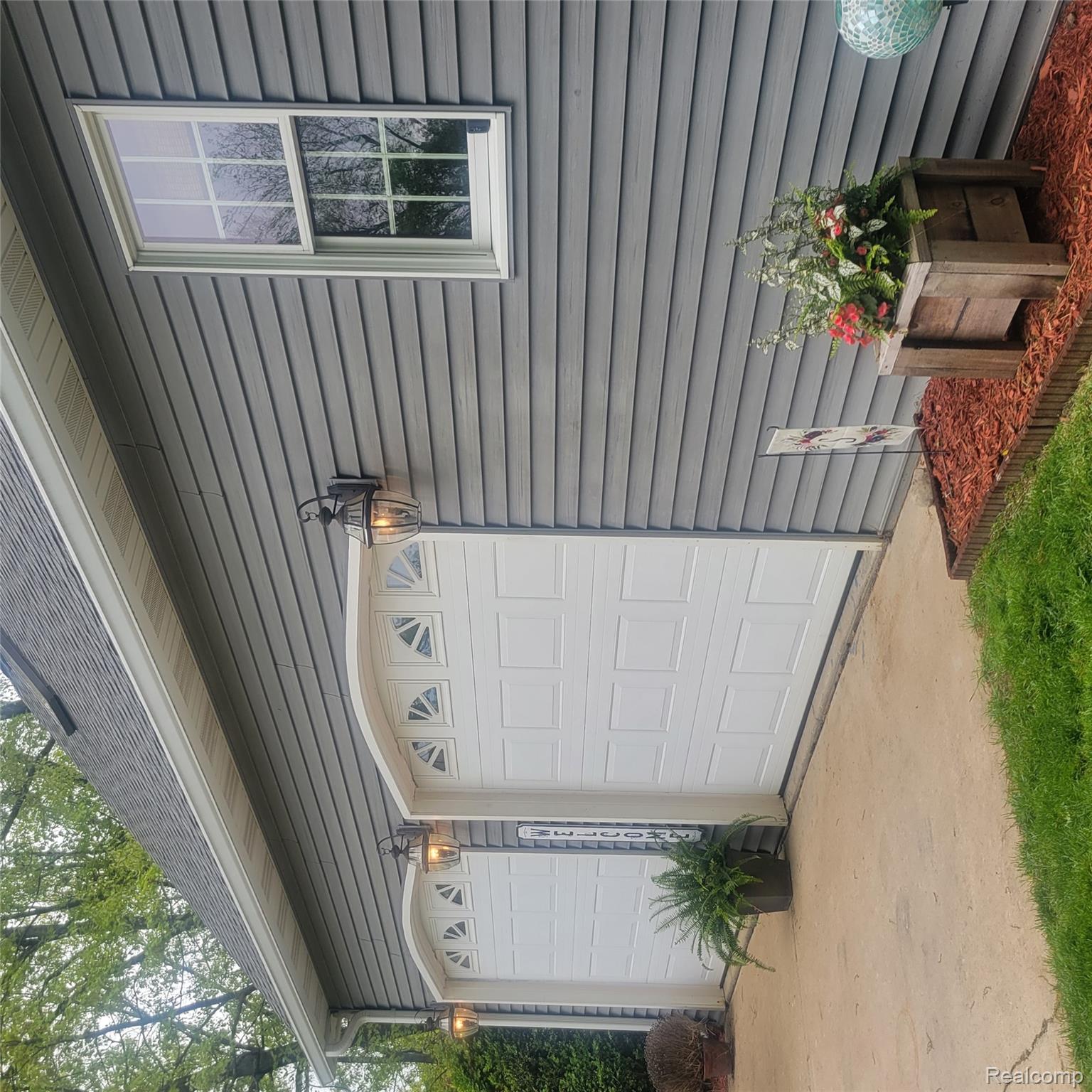 3217 AUTUMN VIEW Lane