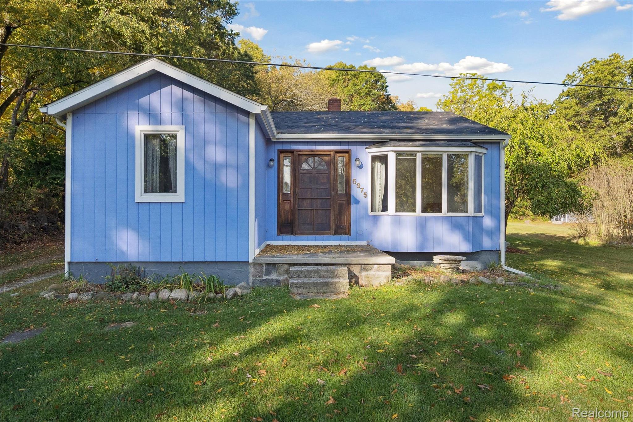 5975 Dexter Pinckney Road