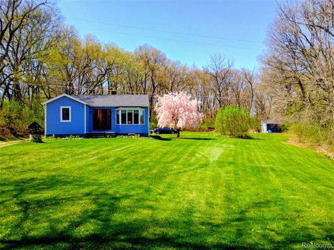 5975 Dexter Pinckney Road Dexter City MI 48130