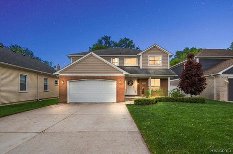 Photo of 22716 Stephens Street, St Clair Shores City, MI 48080 (MLS # 20261037097)