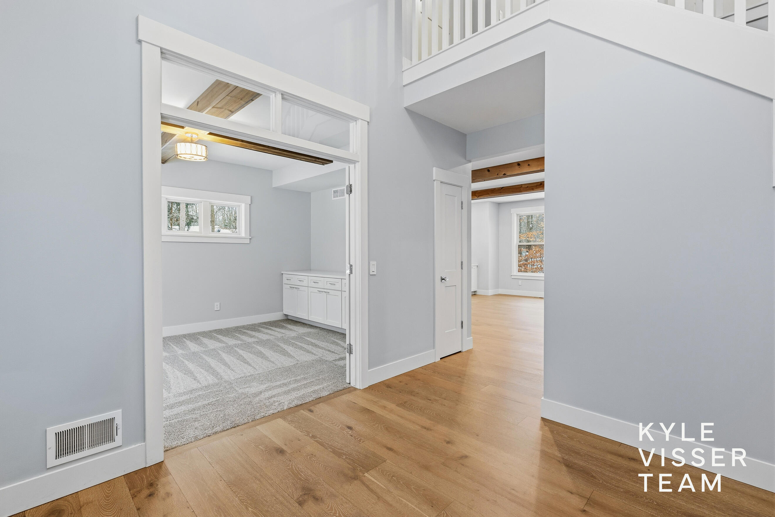 7787 S Gracemoor Court SE