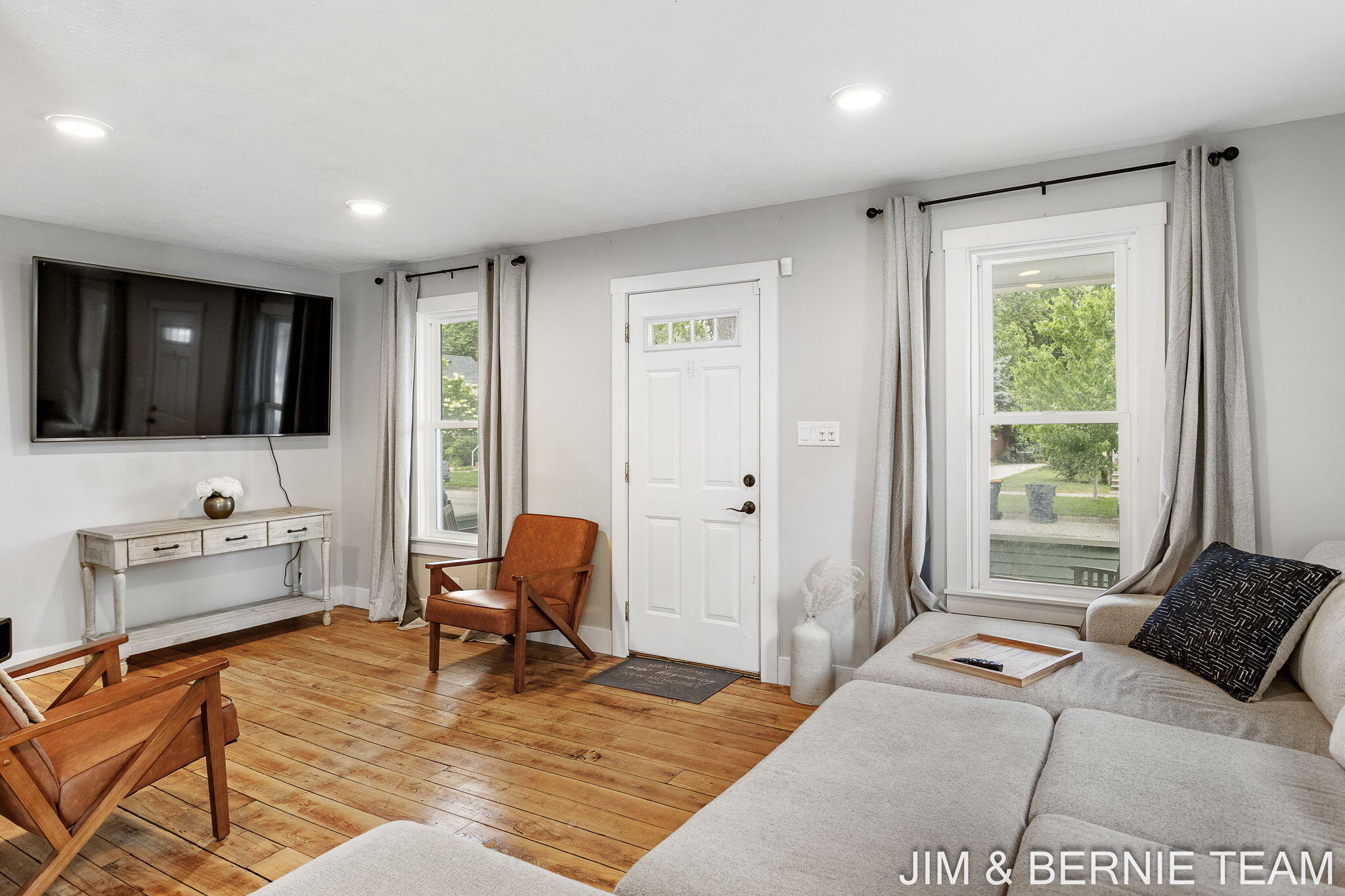124 E 17th Street