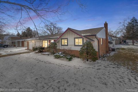 8735 Ringwood Drive Commerce Charter Township MI 48382