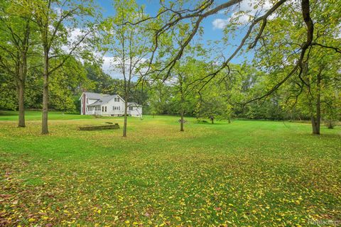 9551 Ellis Road Springfield Charter Township MI 48348