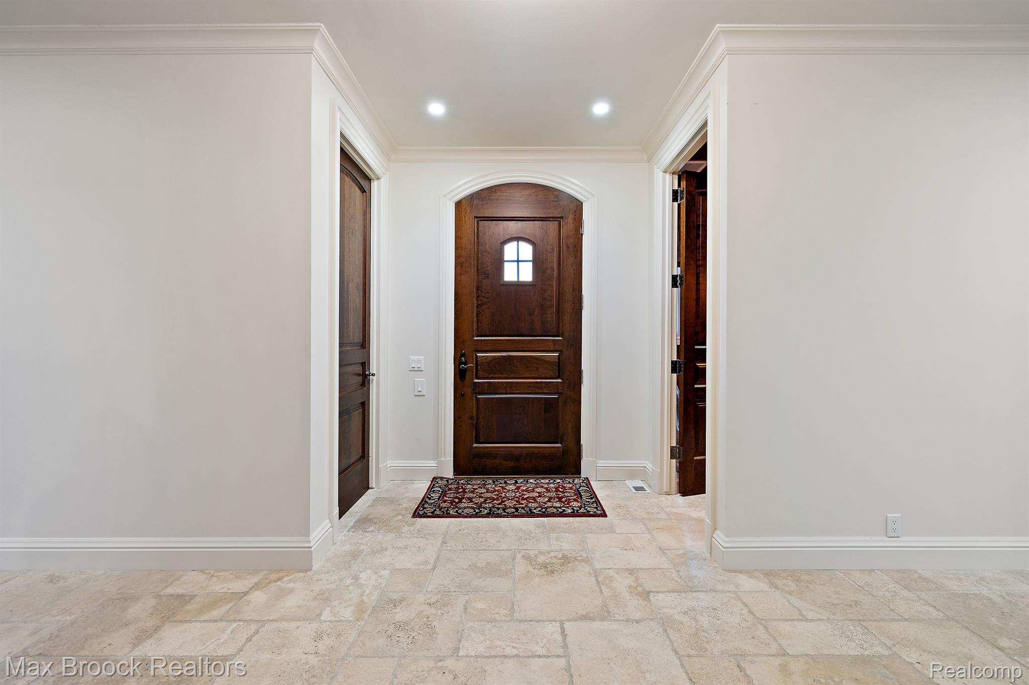 2937 Turtle Pond Court