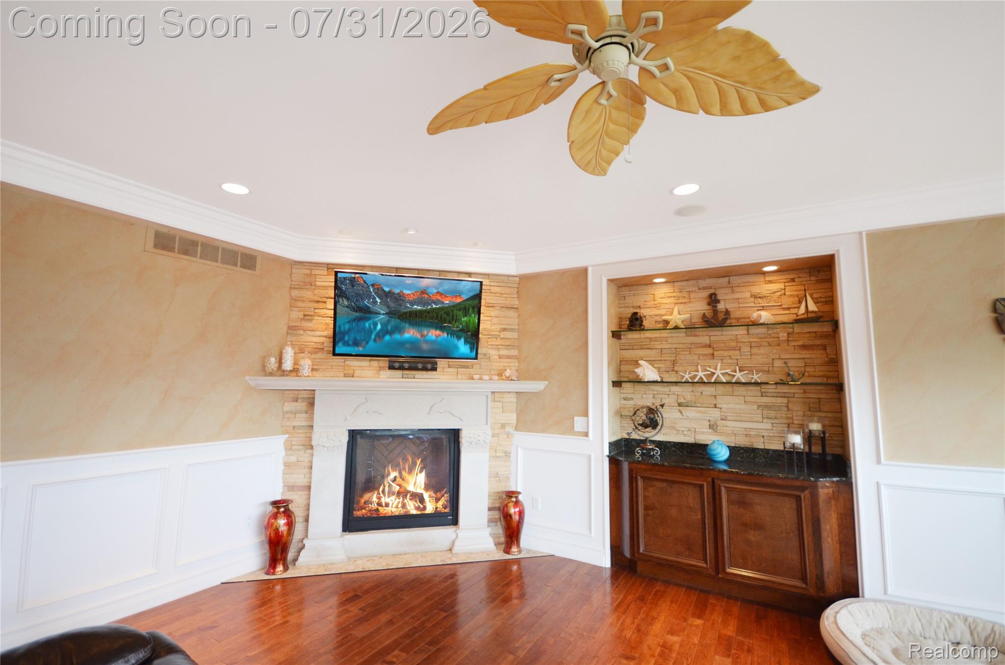 38048 Huron Pointe Drive