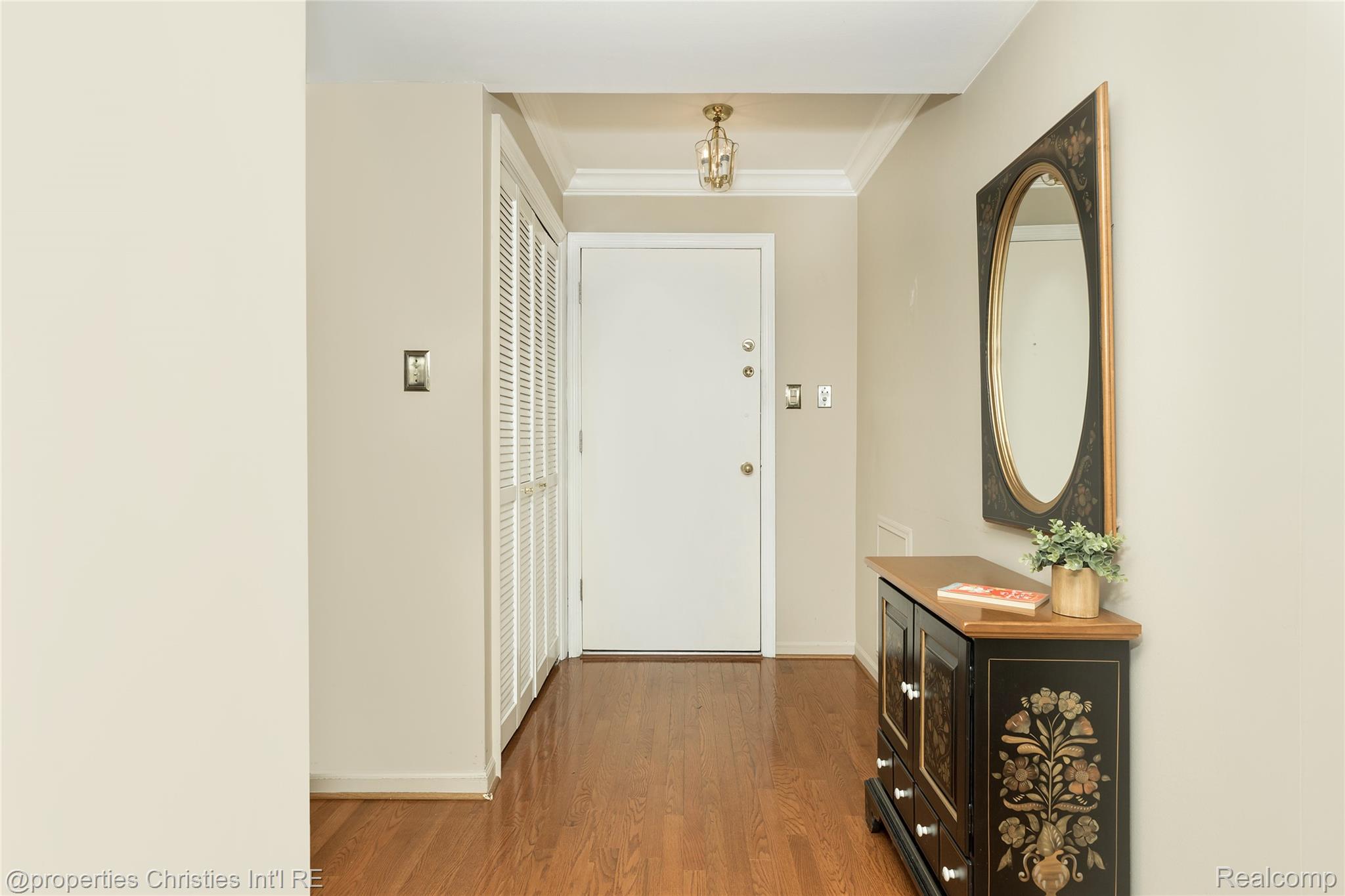 19710 W 13 Mile Road 101