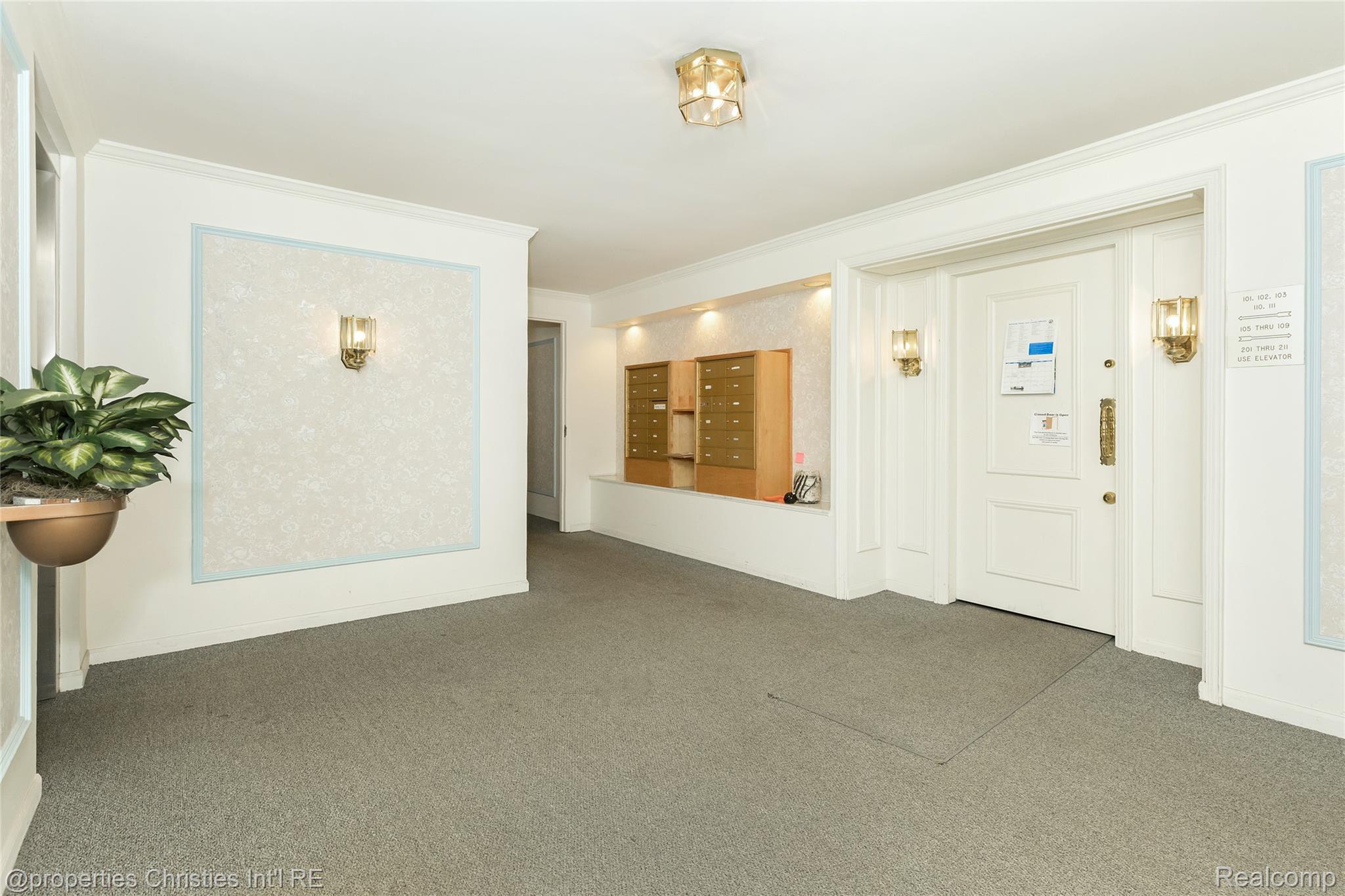 19710 W 13 Mile Road 101