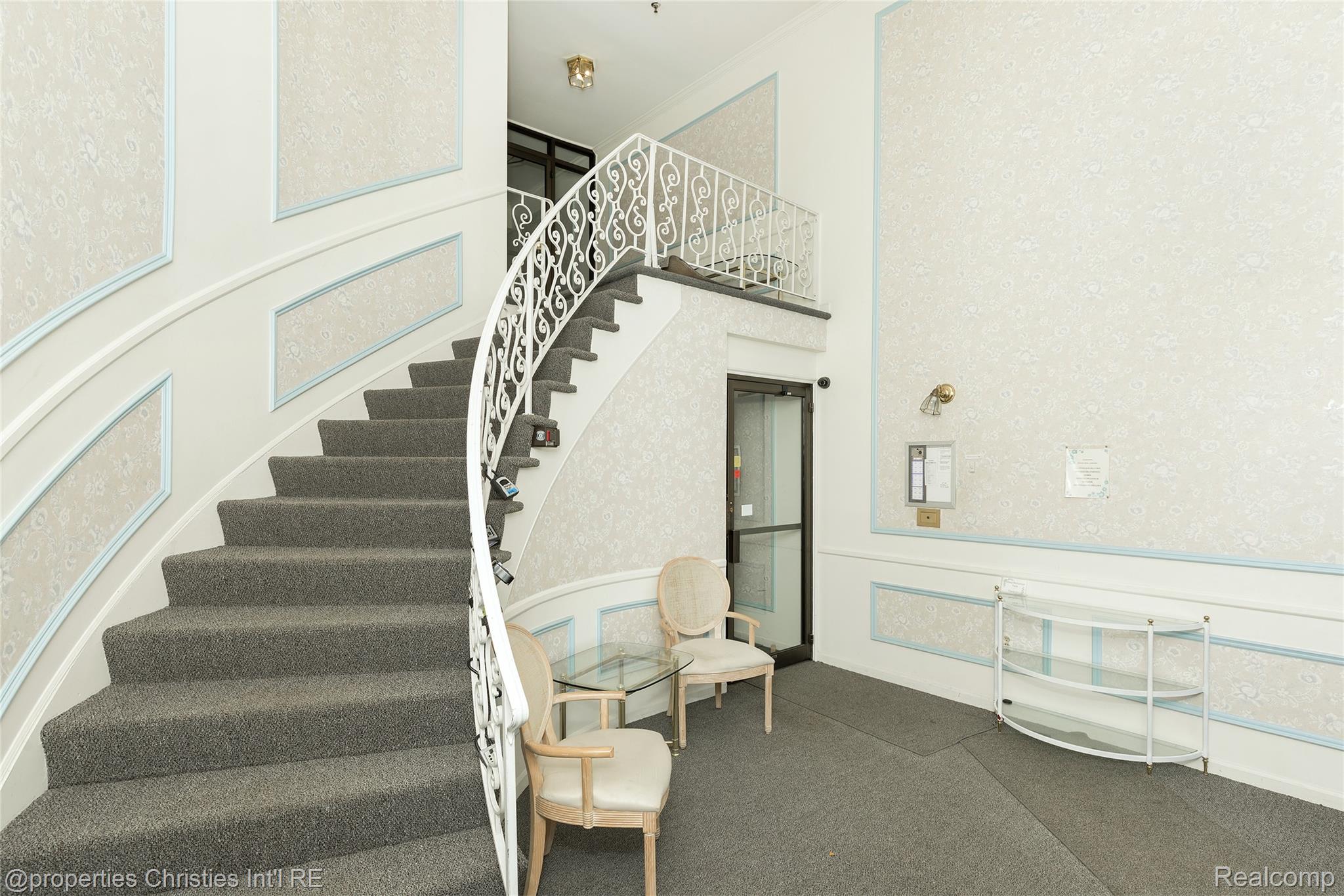 19710 W 13 Mile Road 101