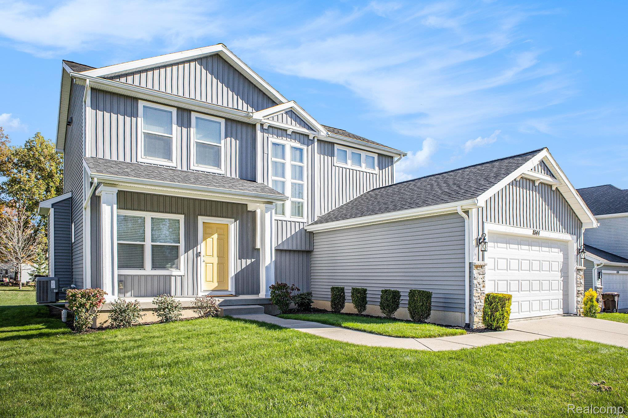 8544 Jacaranda Drive