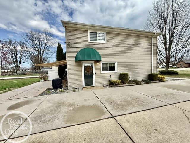 39291 Shoreline Drive