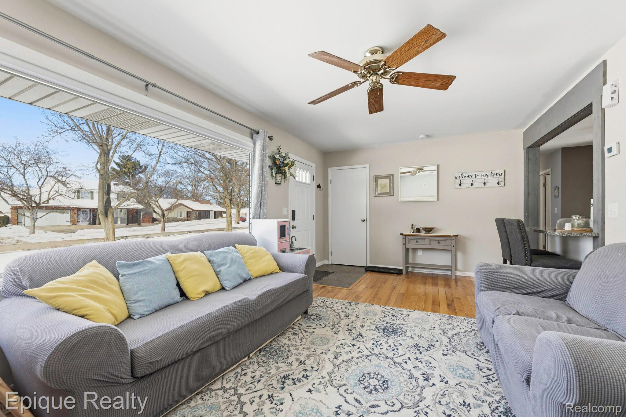 1009 Illinois Street