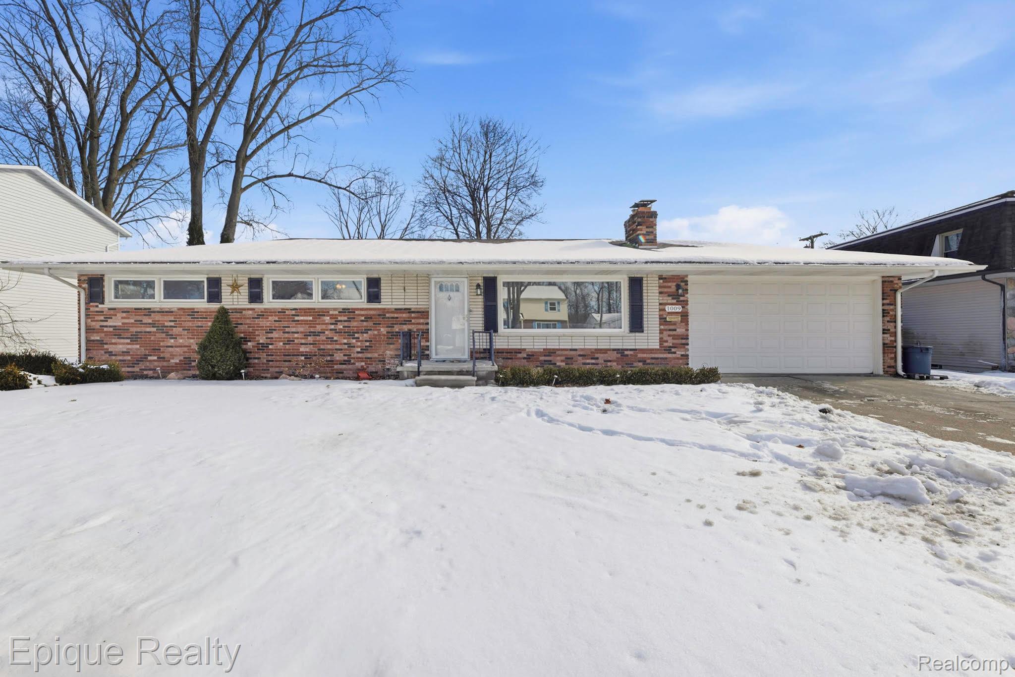 1009 Illinois Street