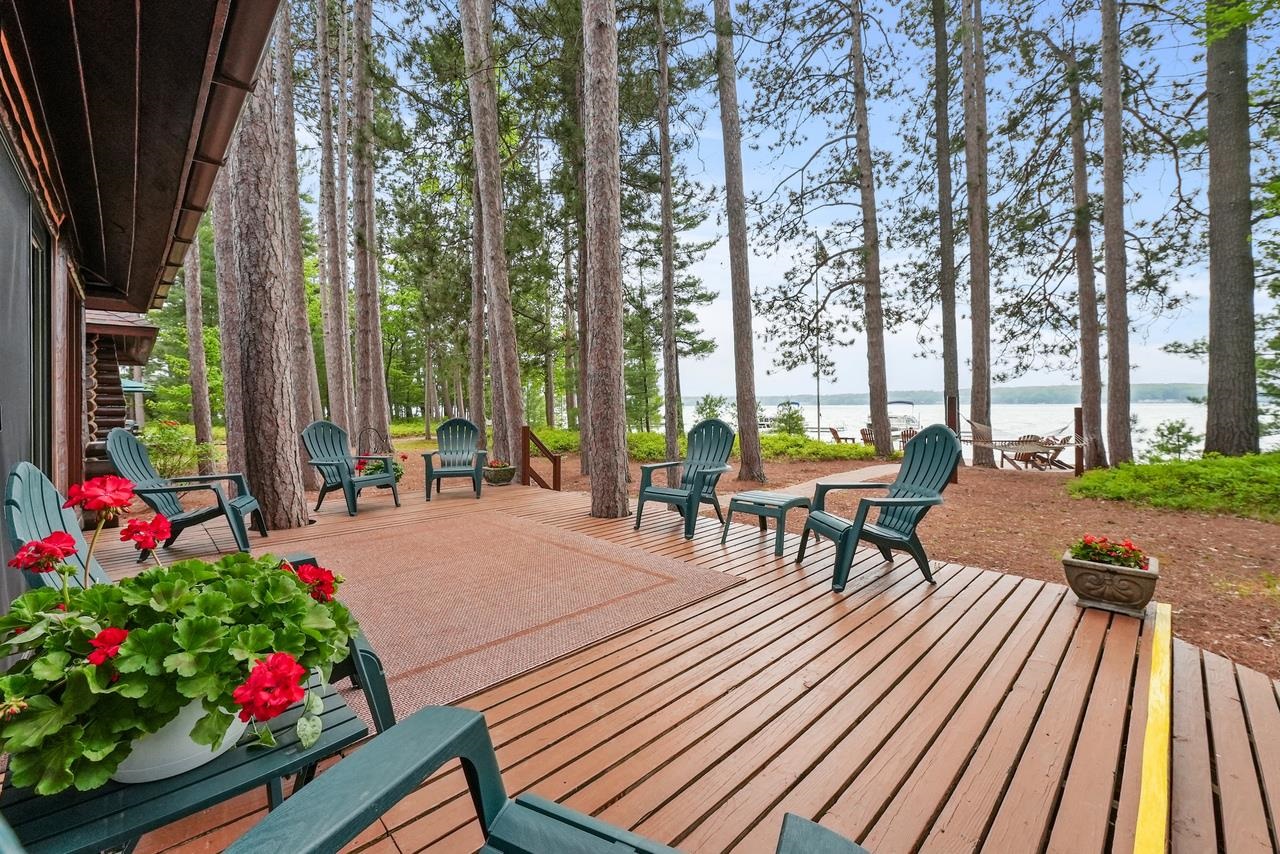 100 Flag Point Drive