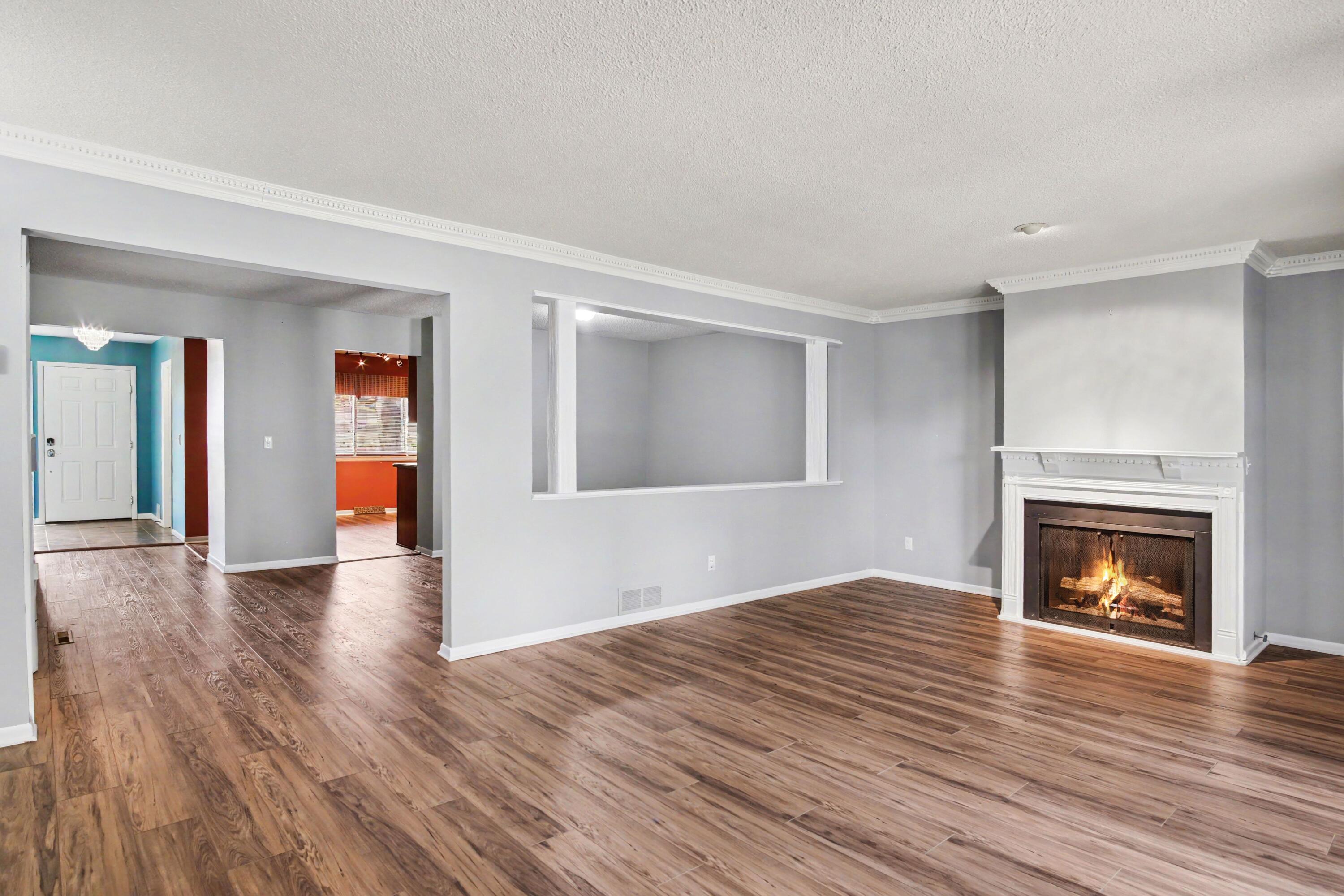 2454 W Collier Avenue SE 101