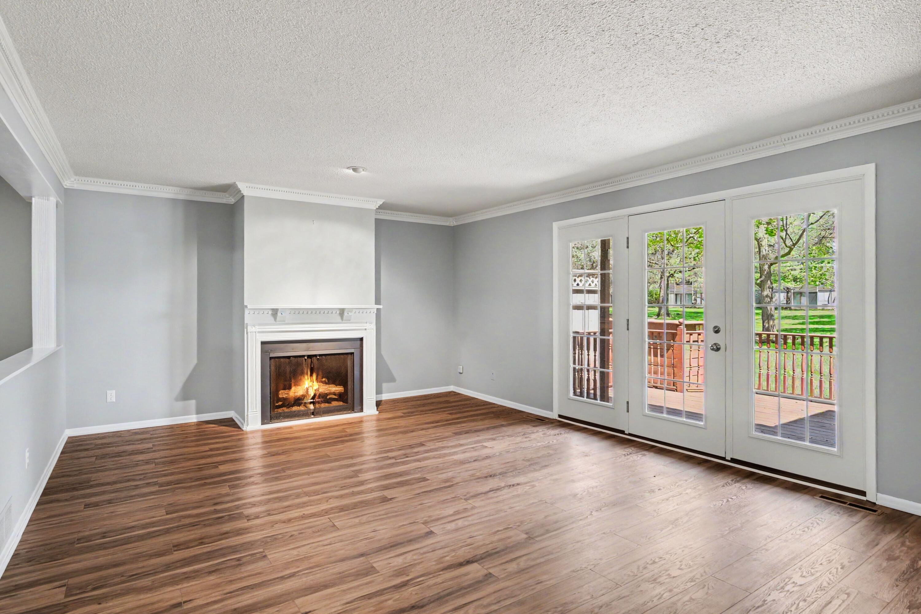 2454 W Collier Avenue SE 101