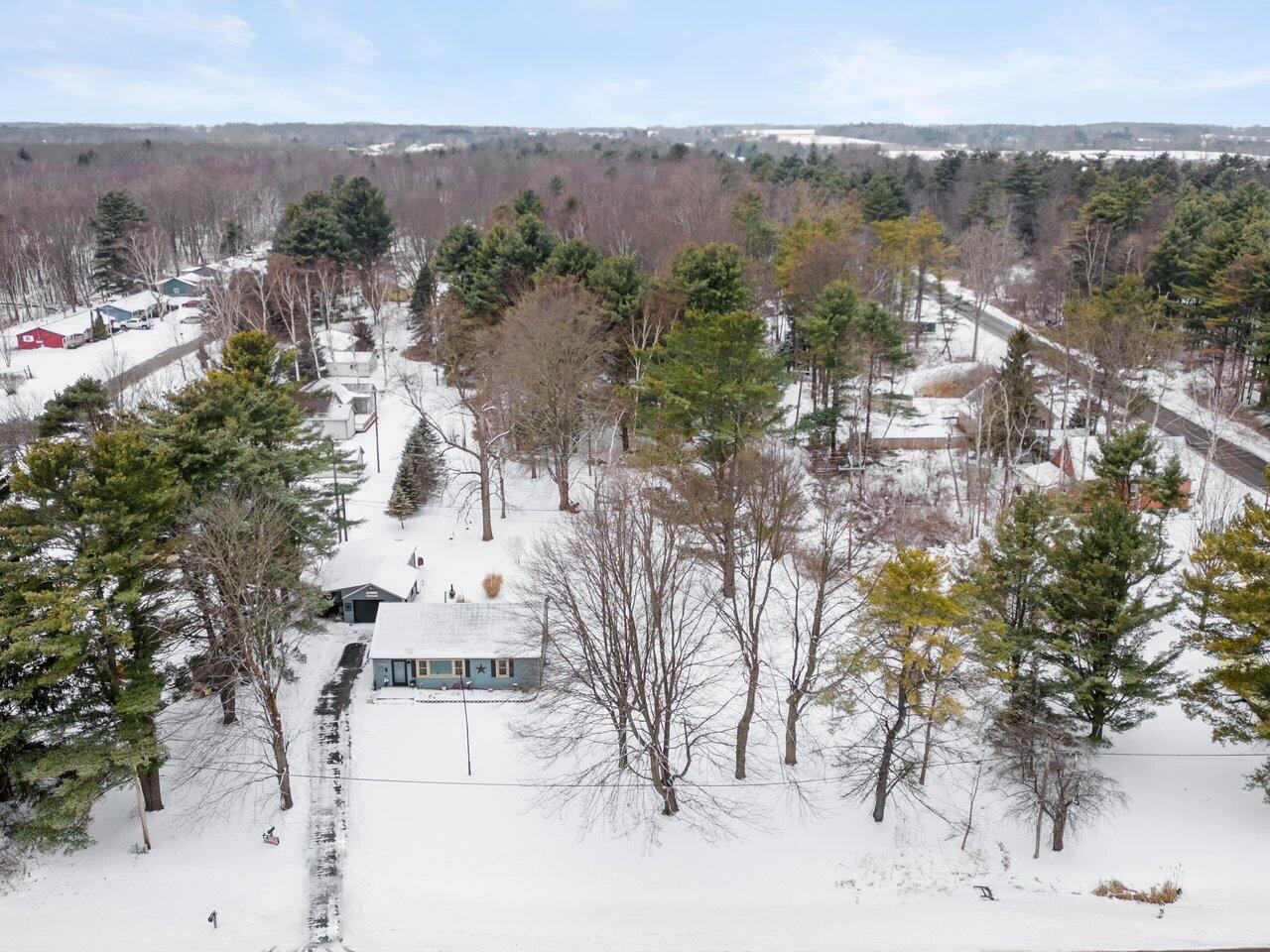 4034 Lakeshore Road