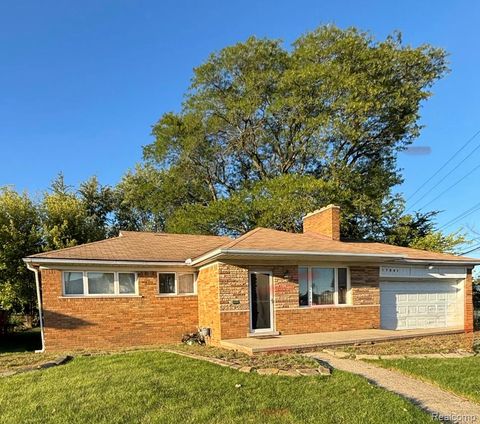 Photo of 17641 Ego Avenue, Eastpointe City, MI 48021 (MLS # 20251042708)