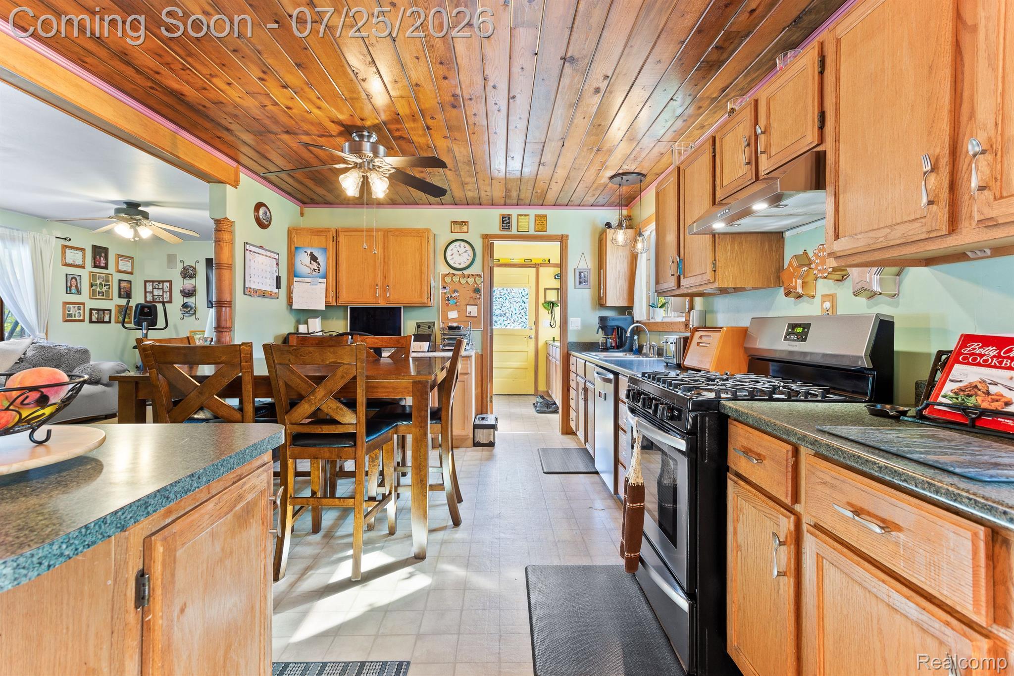 10696 VAN BUREN Lane