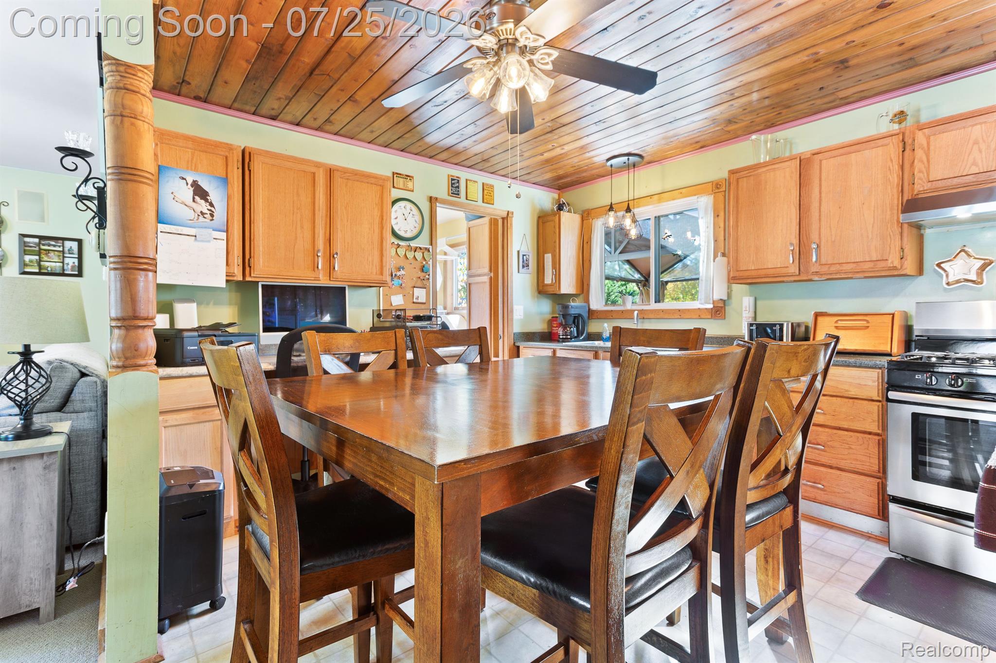 10696 VAN BUREN Lane