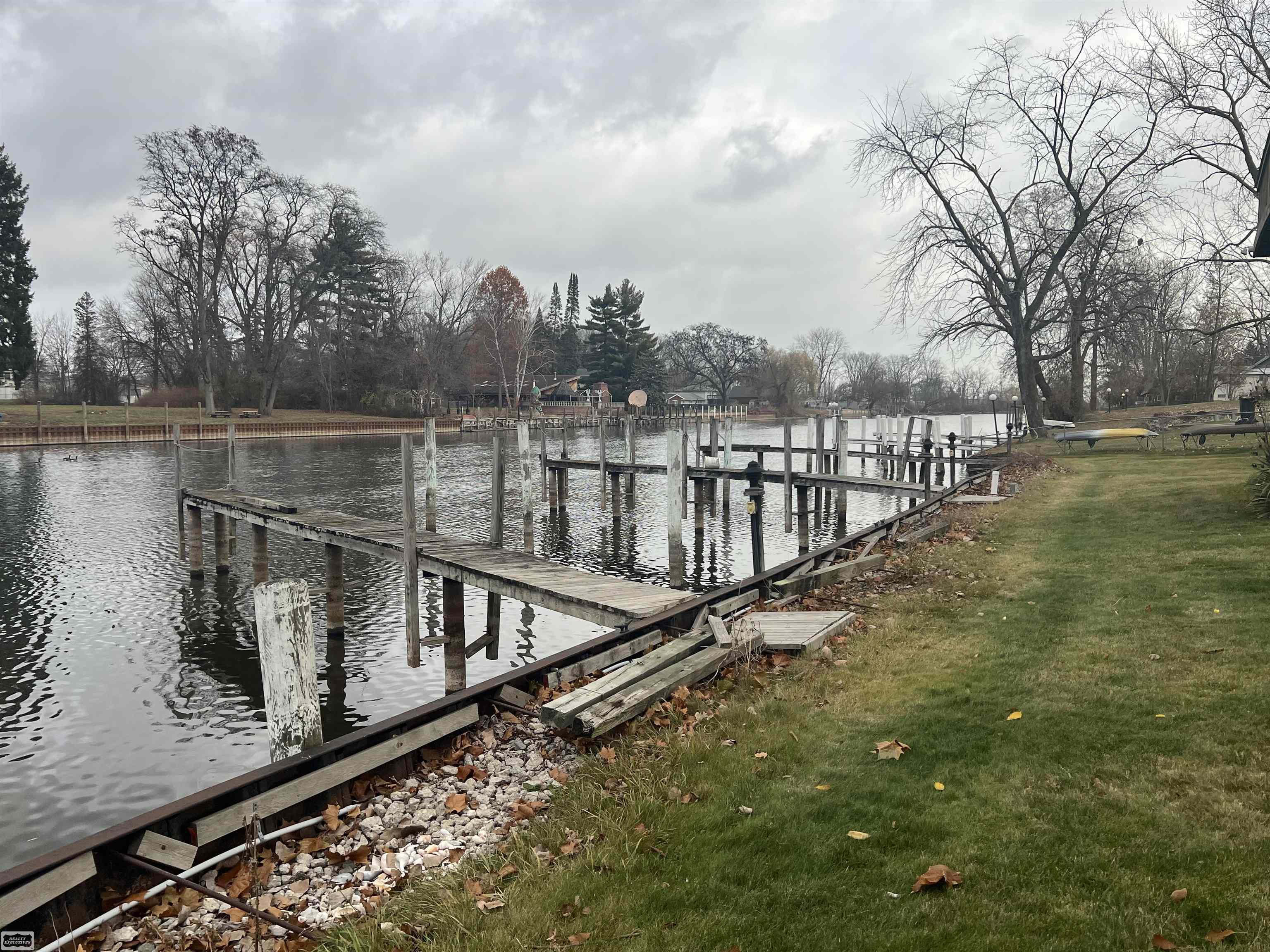 25651 South River Road