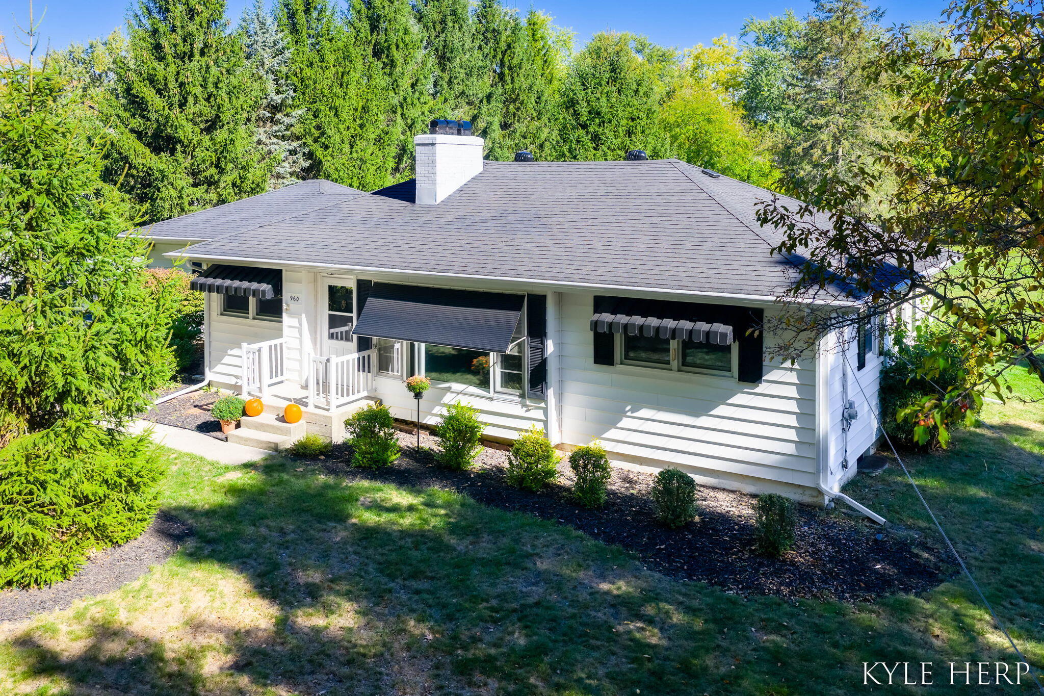 960 Brownwood Avenue NW