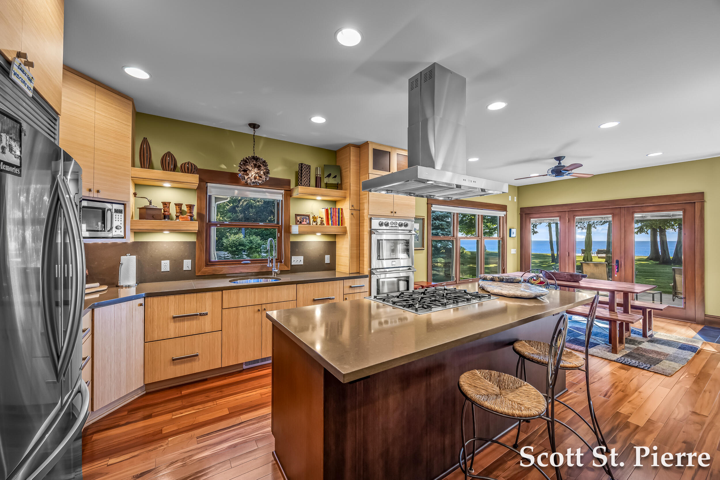 3461 Scenic Drive
