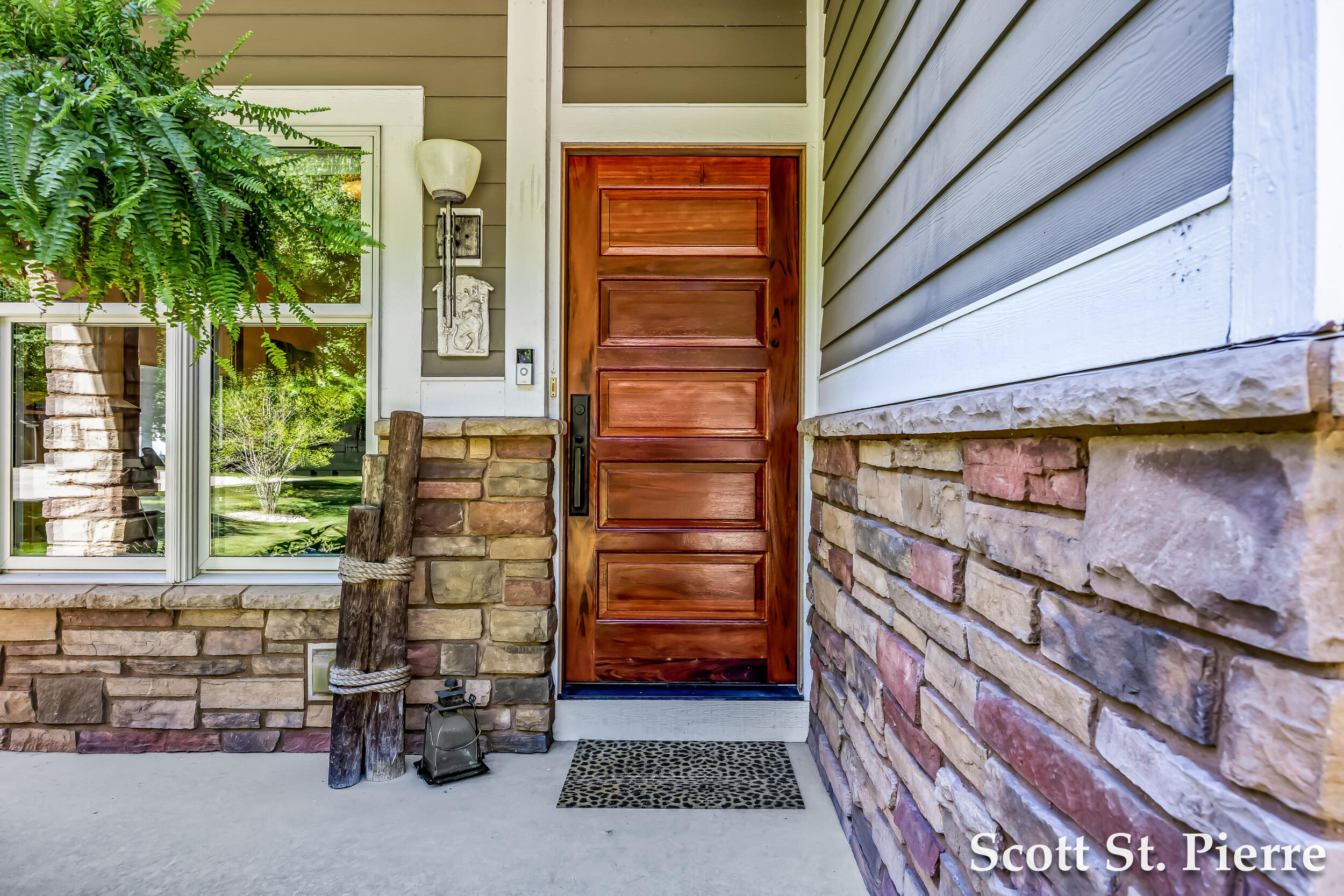 3461 Scenic Drive