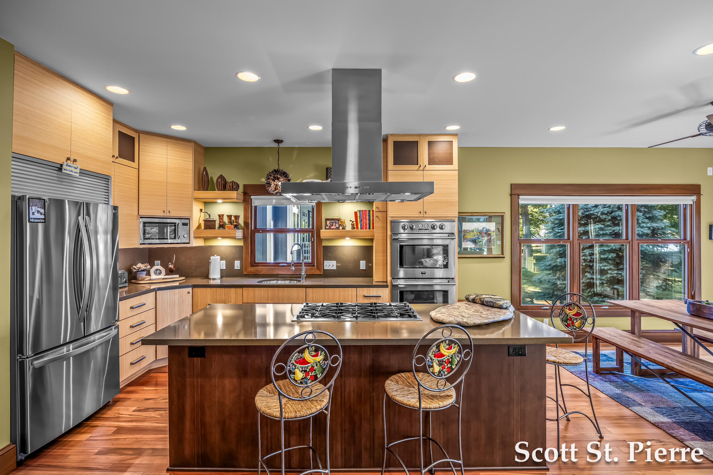 3461 Scenic Drive