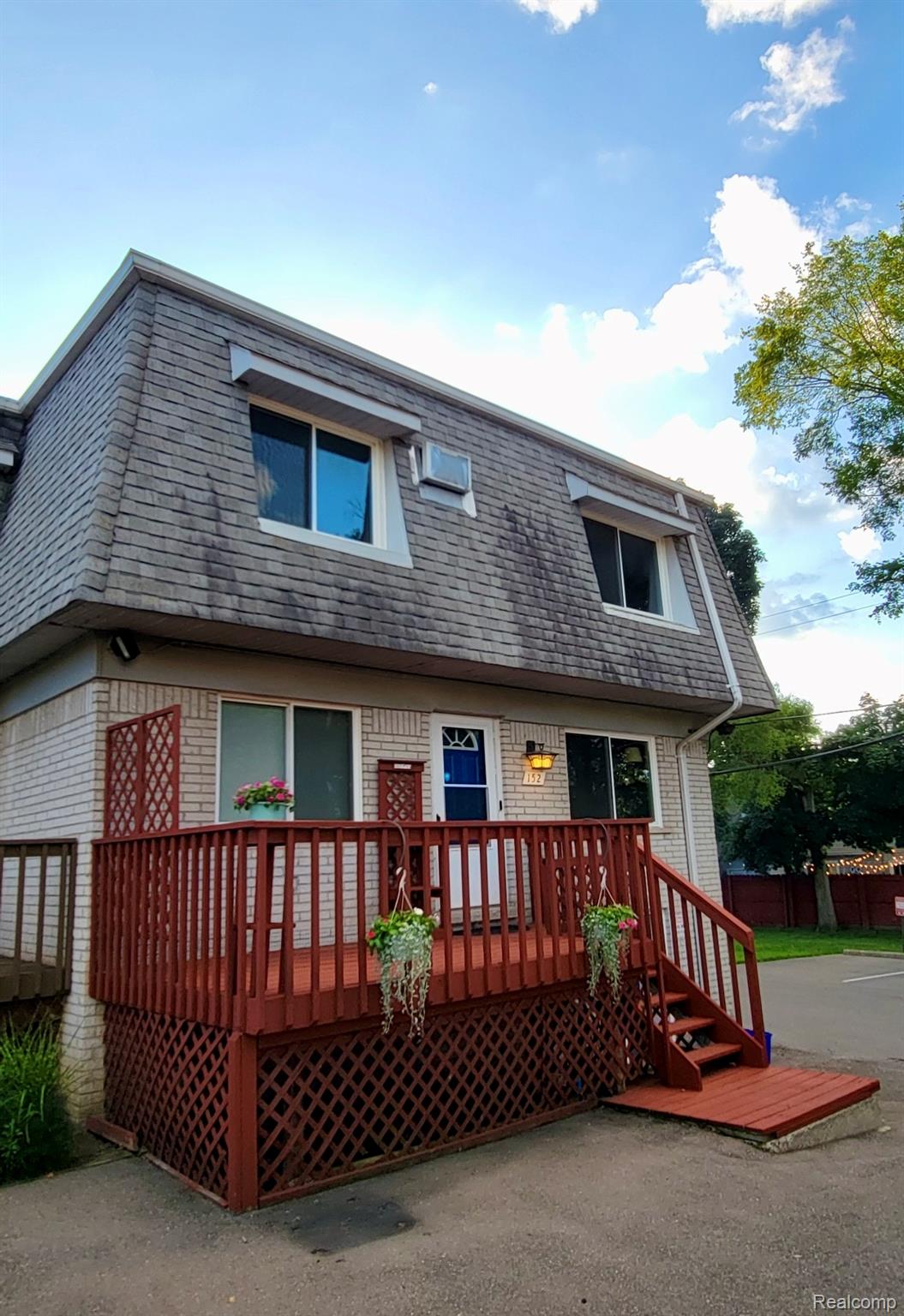 152 Ladd Road 1