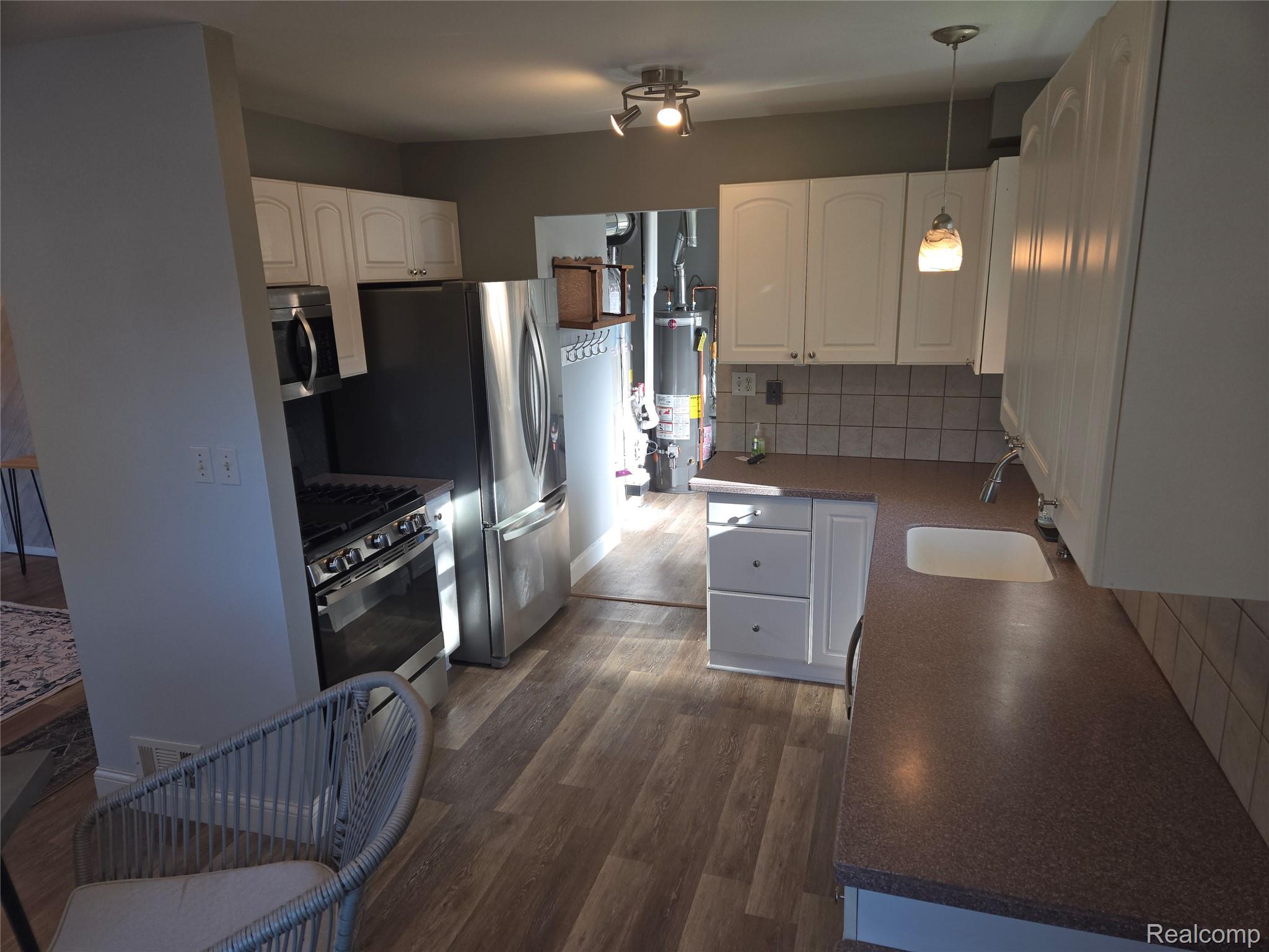 34360 Genereaux Street