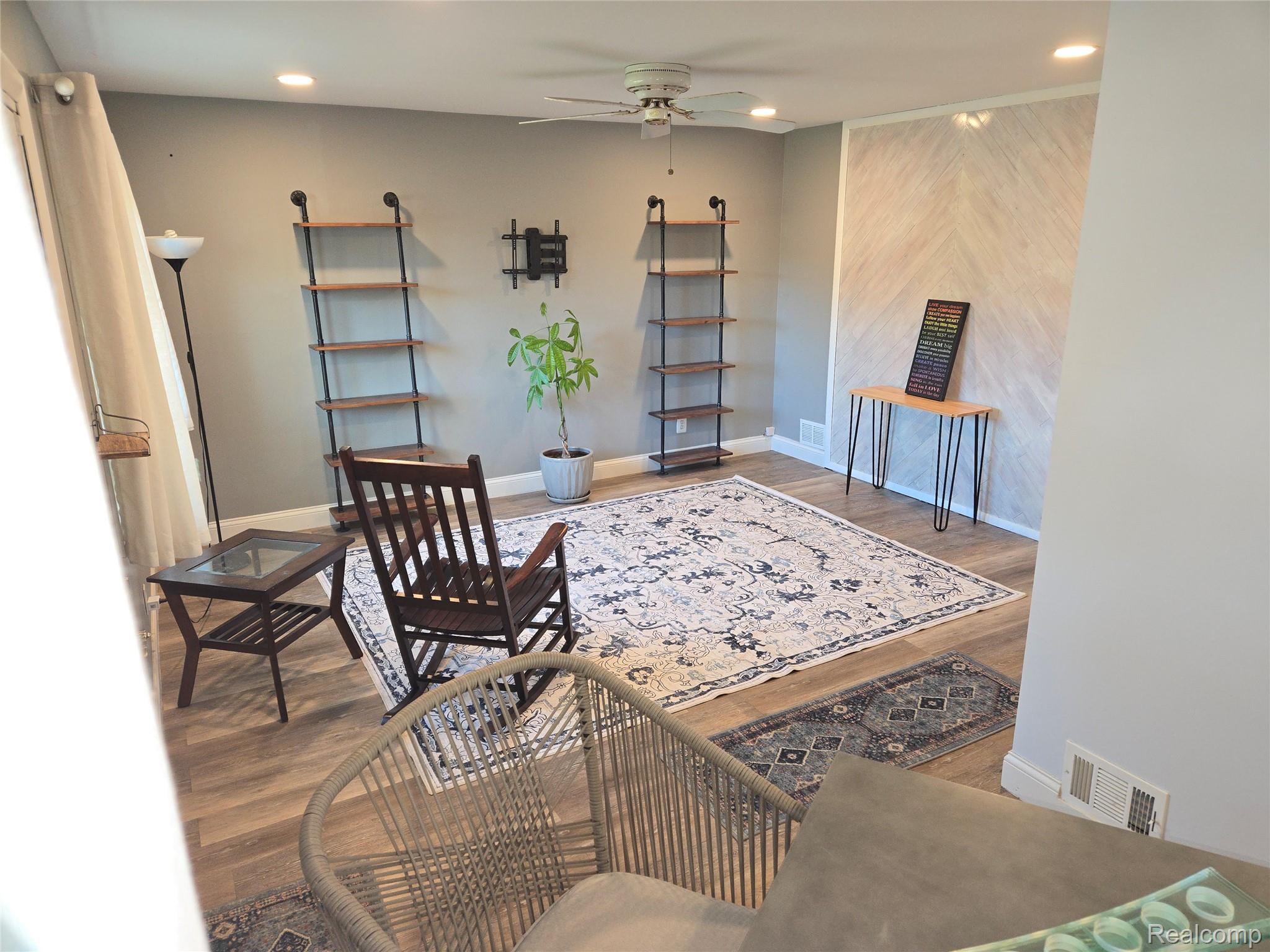 34360 Genereaux Street