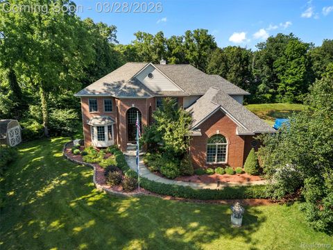 281 Mead Road Oakland Charter Township MI 48306