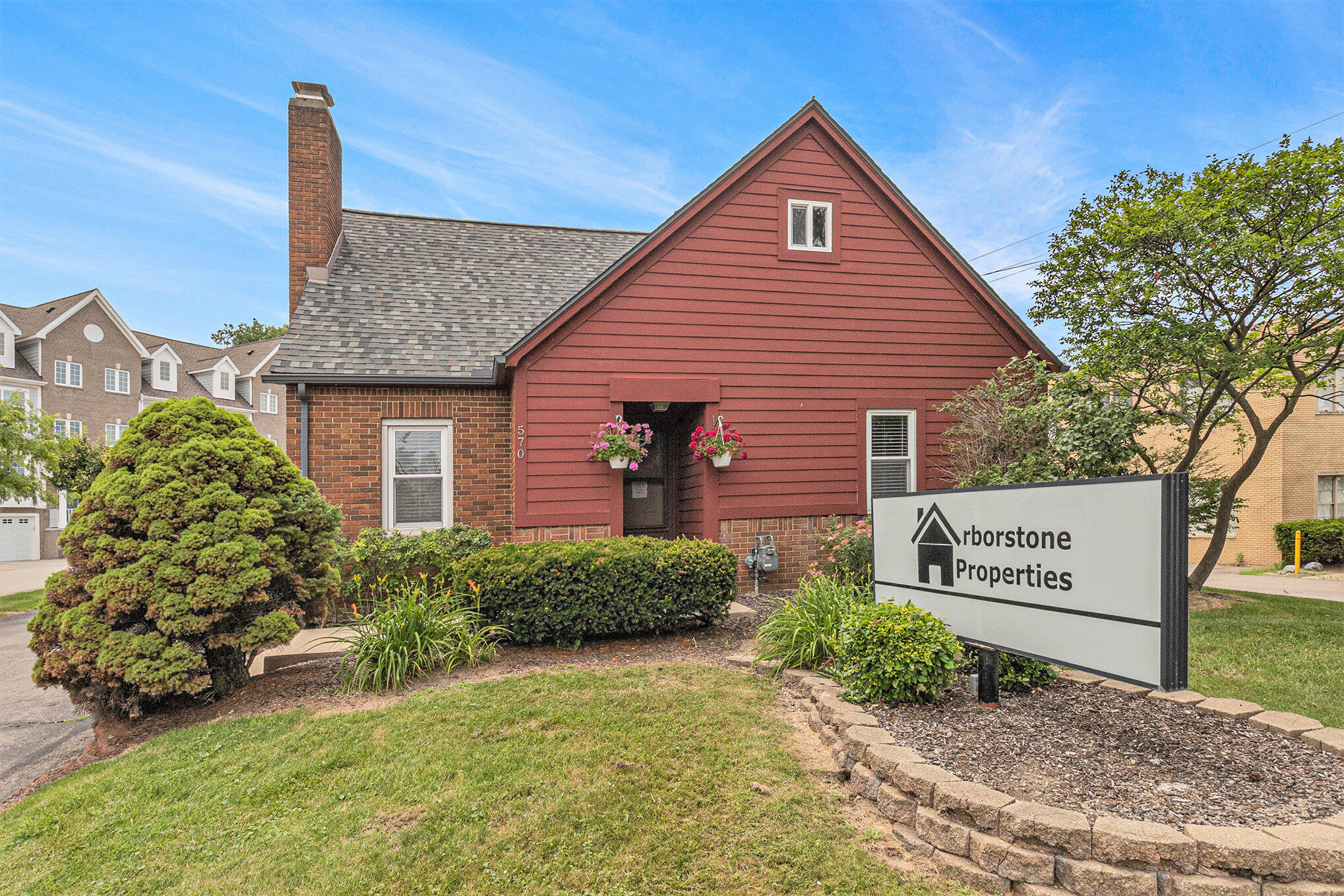 570 S Maple Road