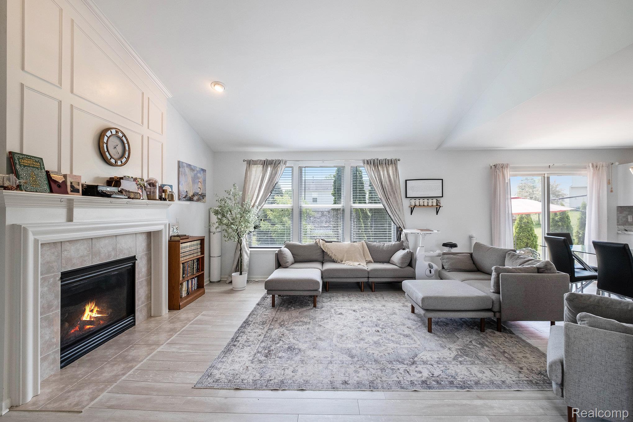 859 Canyon Creek Drive