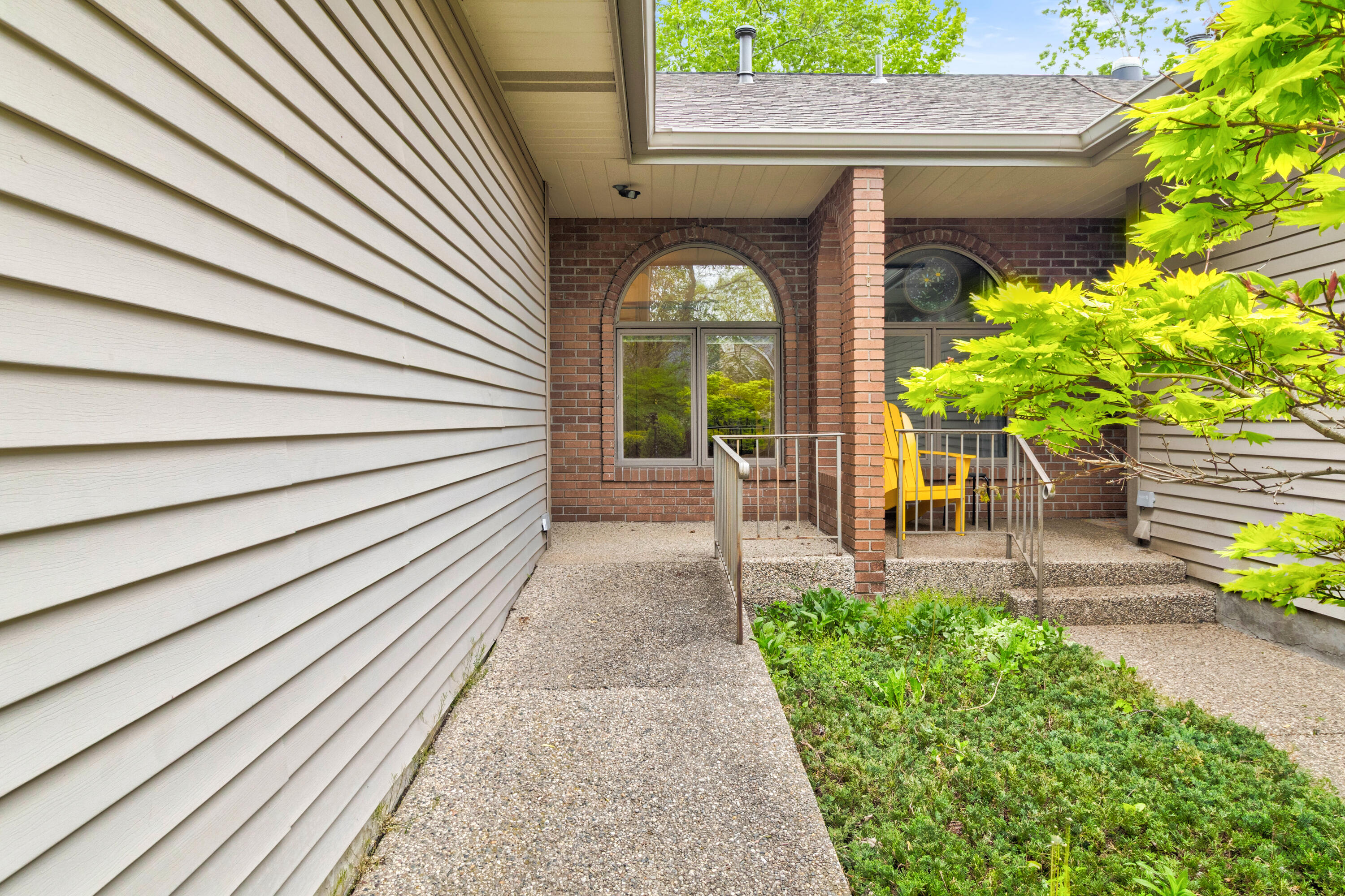 643 Crestview Street 27