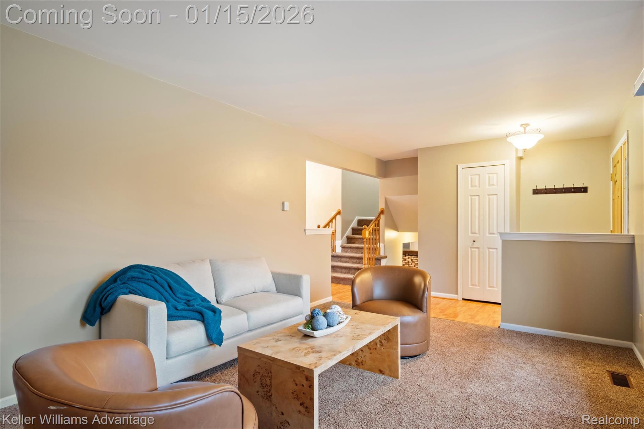 4101 Lake Knolls Drive