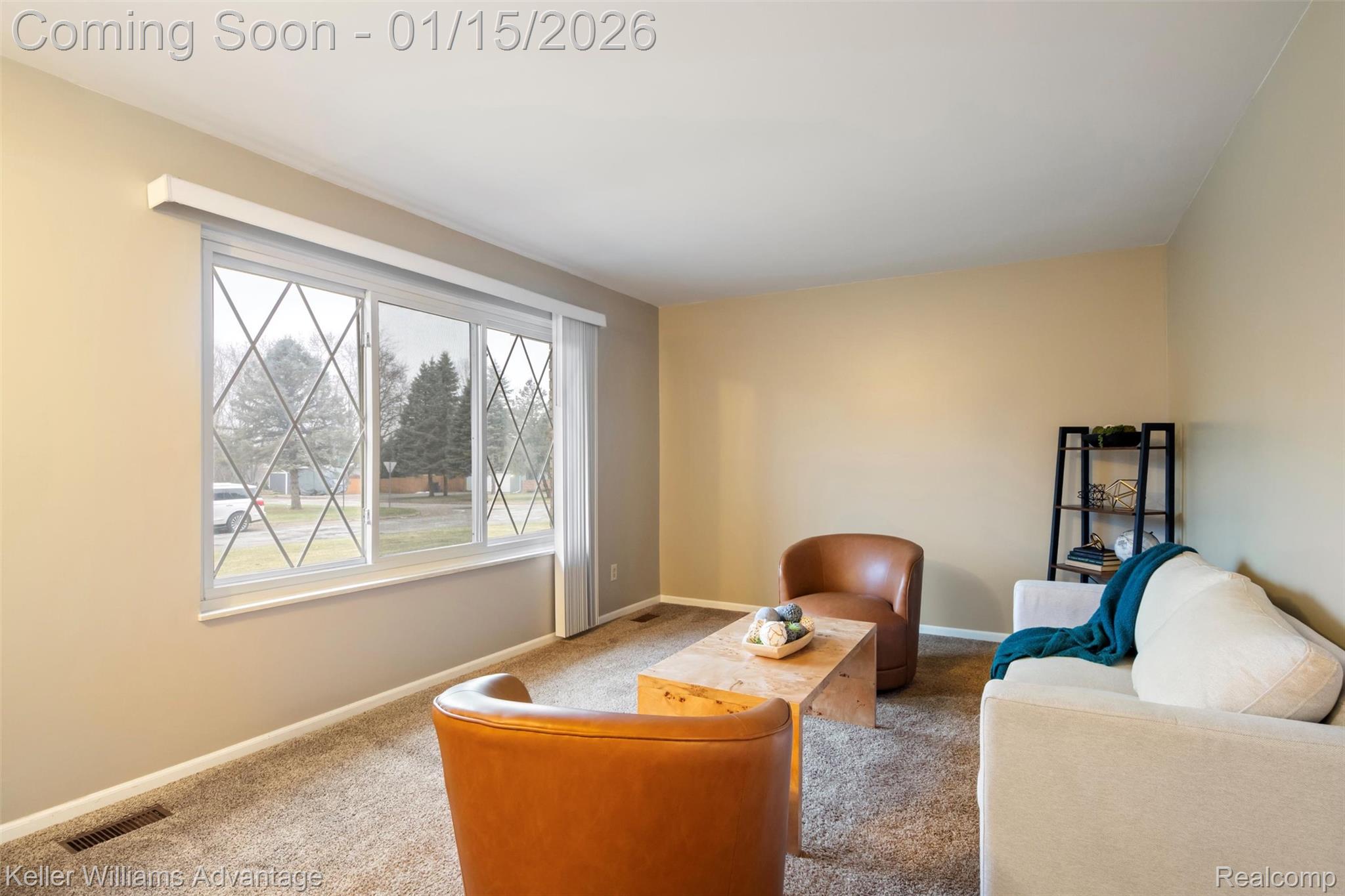 4101 Lake Knolls Drive