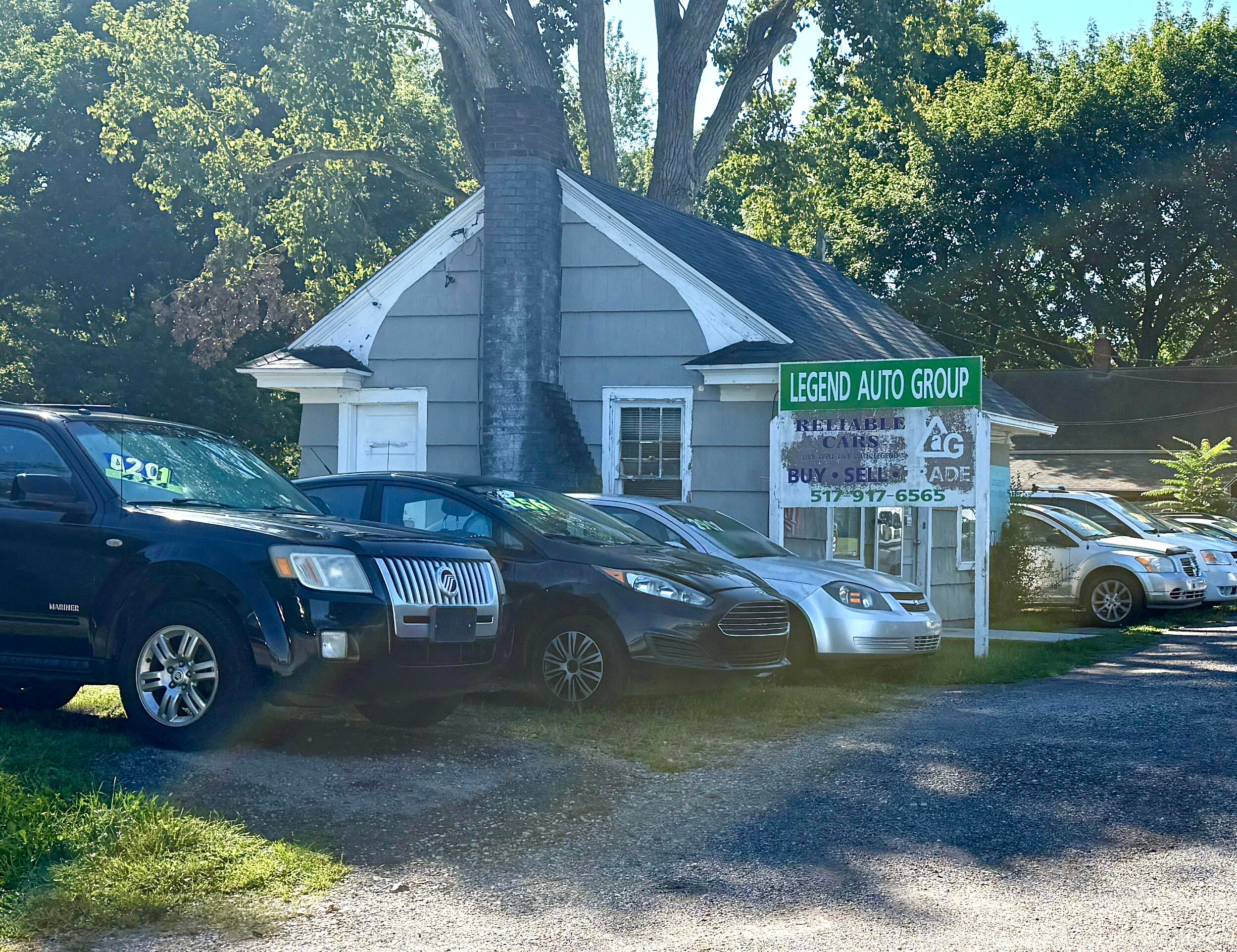2409 Lansing Avenue