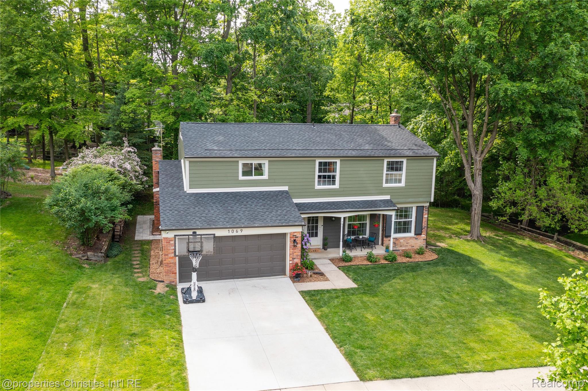 1069 Grace Court
