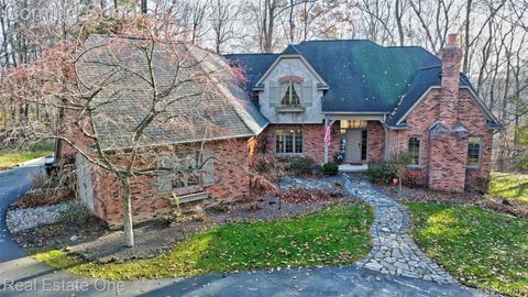 509 Bluebird Trail Groveland Township MI 48462