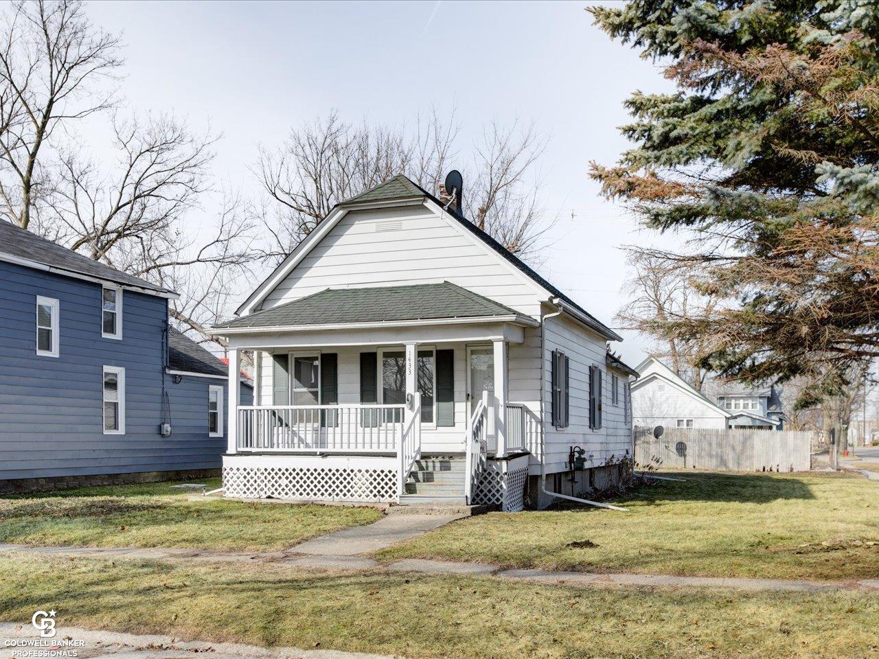 1433 Poplar St Street