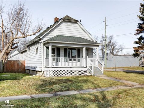 1433 Poplar St Street Port Huron City MI 48060